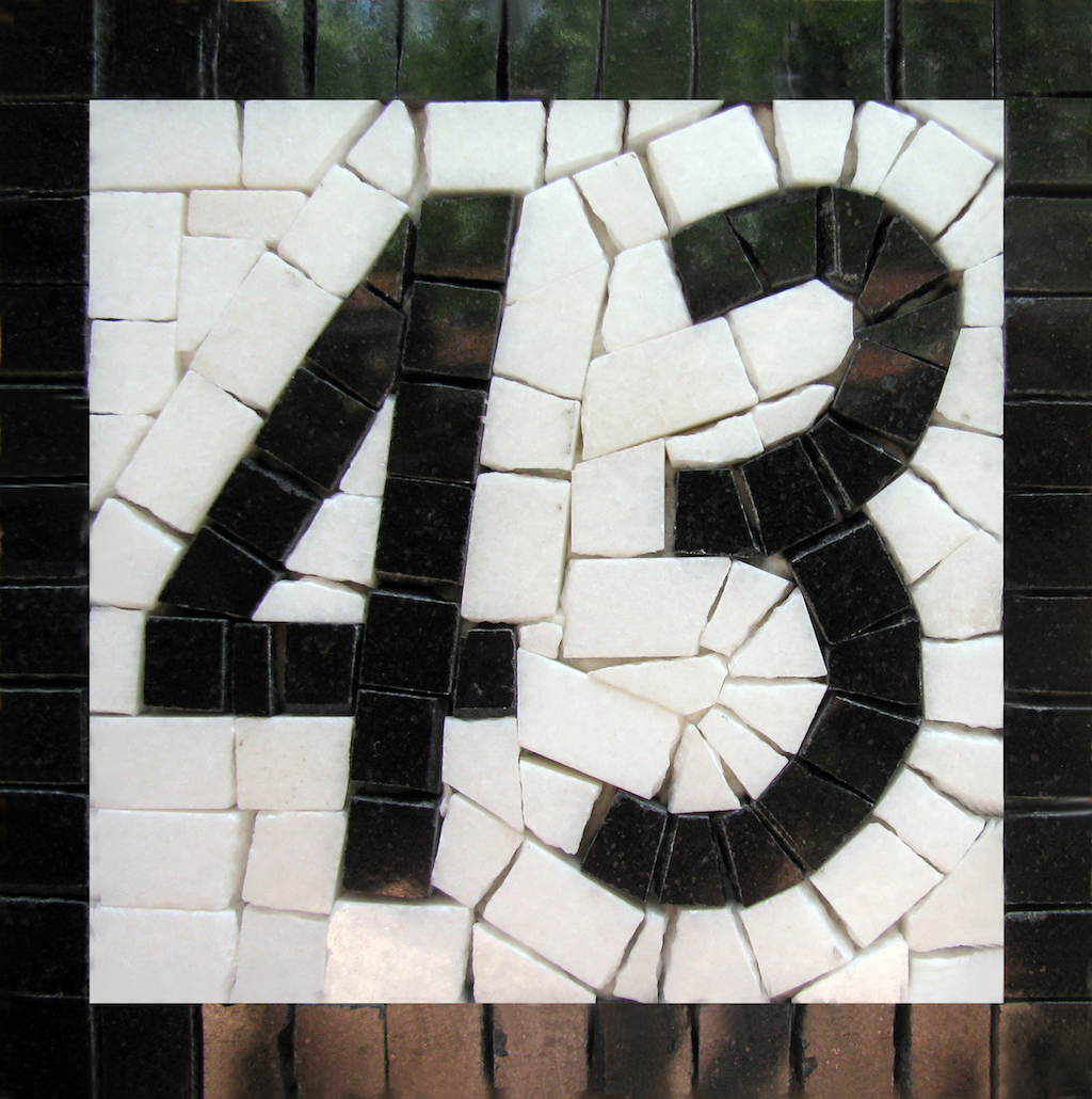 Num. civico 2013, marmo lux, 12,3x12,3 cm